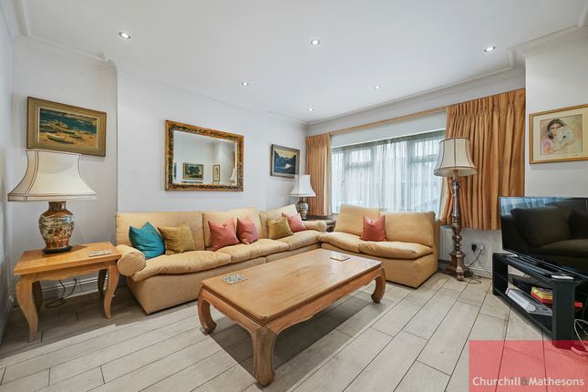 49, Bowes Road, London photo 2