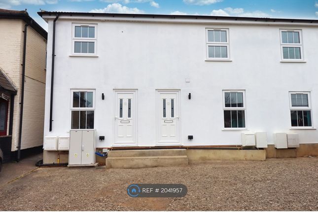 Thumbnail Terraced house to rent in Baddow Road, Chelmsford