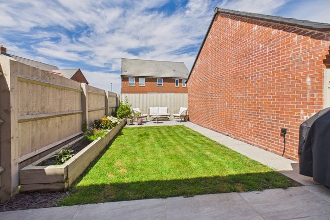 9 Portland Close, Aylesbury photo 3