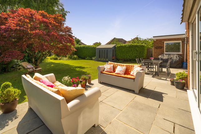 22, Cherry Glebe, Mersham photo 3
