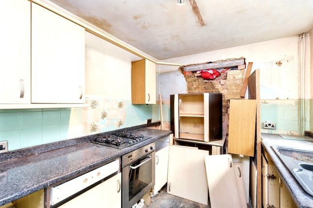 39, Brooklands Road, Bletchley photo 3
