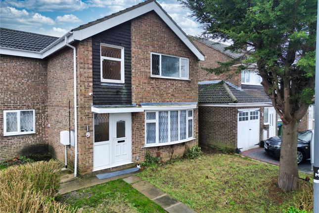 Thumbnail Semi-detached house to rent in Magenta Close, Bletchley
