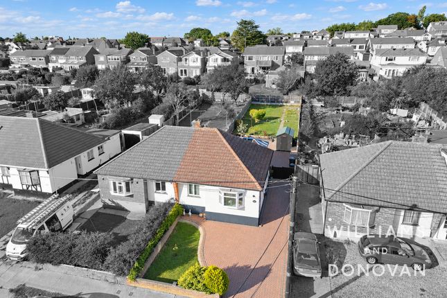 2-bed bungalow on 171, Cumberland Avenue, South Benfleet, £375,000