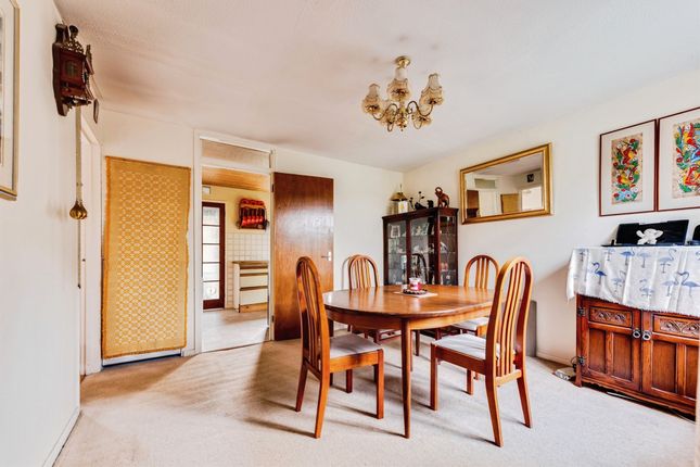 21, Calais Dene, Bampton photo 3