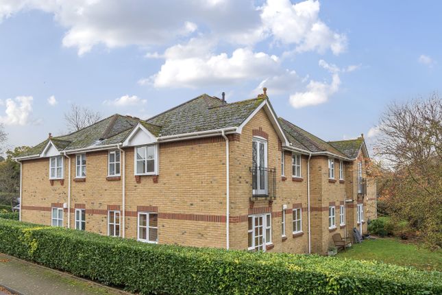 Thumbnail Flat for sale in Willow Grove, Chislehurst, Kent