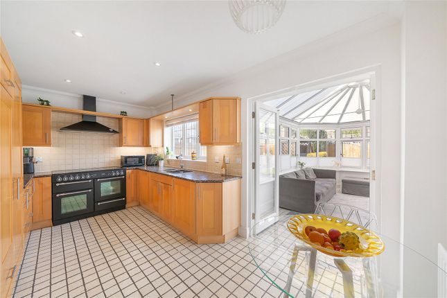 12, Limewood Close, Beckenham photo 4