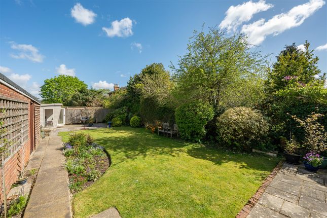 24, St. Johns Avenue, Burgess Hill photo 2
