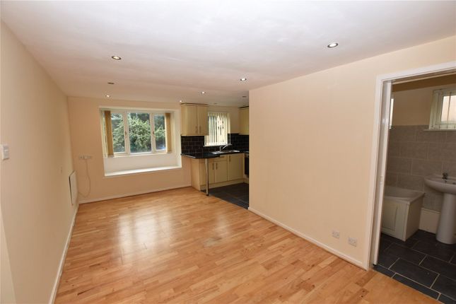 1, Walesby Court, West Yorkshire photo 2