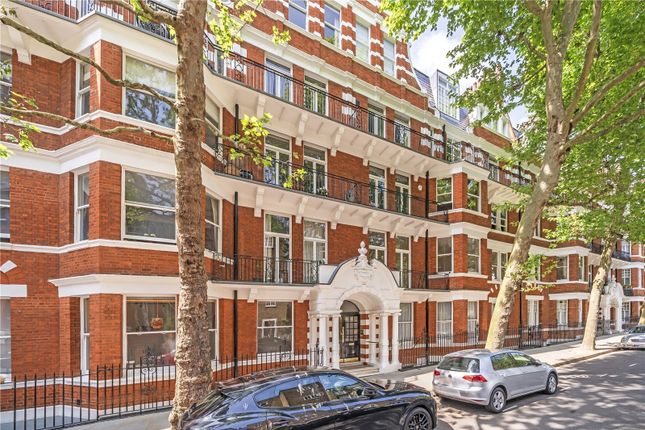 Thumbnail Flat for sale in Iverna Gardens, London