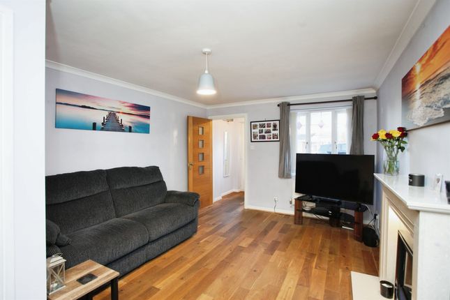 14, Clos Waun Ceffyl, TREHARRIS photo 3