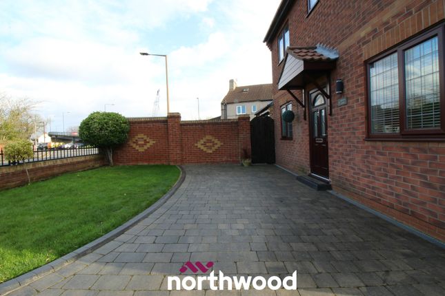 Thumbnail Detached house for sale in Kirton Lane, Thorne, Doncaster