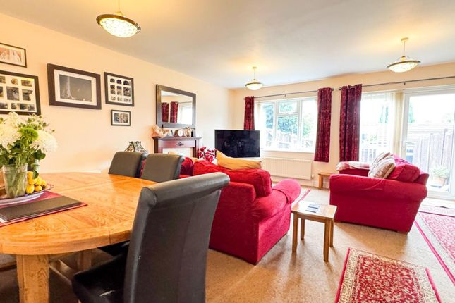 295a Archer Road, Stevenage photo 4
