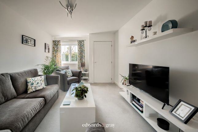 12 Vanguard Place, Astley Fields, Bedworth Heath photo 4
