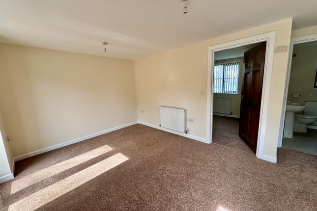 Flat to rent in Sawyers Close, Moretonhampstead, Newton Abbot