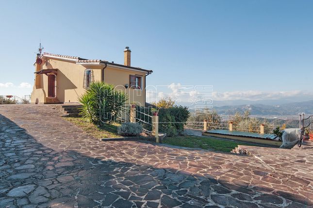 Villa for sale in Via Prulla, 50, Sarzana, Italy, Sarzana, La Spezia, Liguria, Italy