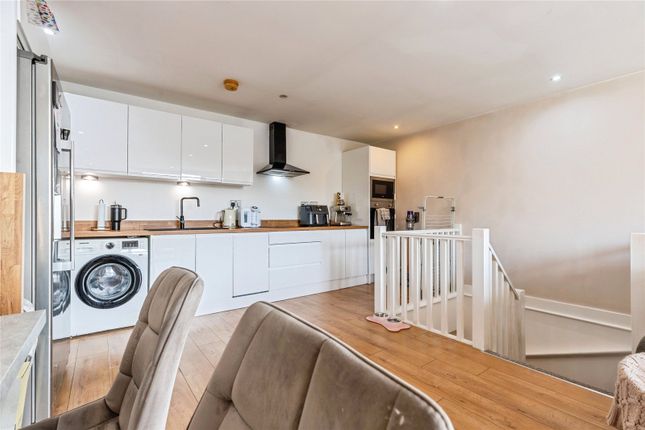 30 Wharfside Apartments,, Prospect Terrace, Greater Manchester photo 5
