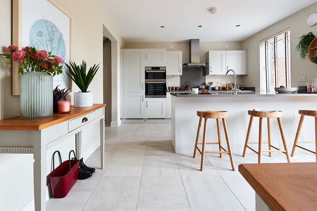 Taylor Wimpey - Wyvern Place