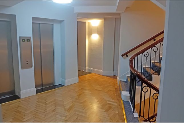 Flat 97, Hillsborough Court, Mortimer Crescent, Hillsborough Court, London photo 2