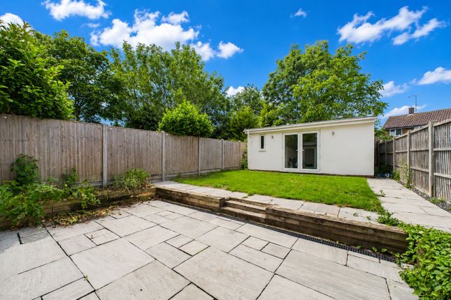 27, Moordale Avenue, Bracknell photo 4
