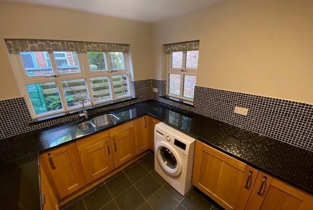 27, Gillbrook Road, Didsbury Village photo 5