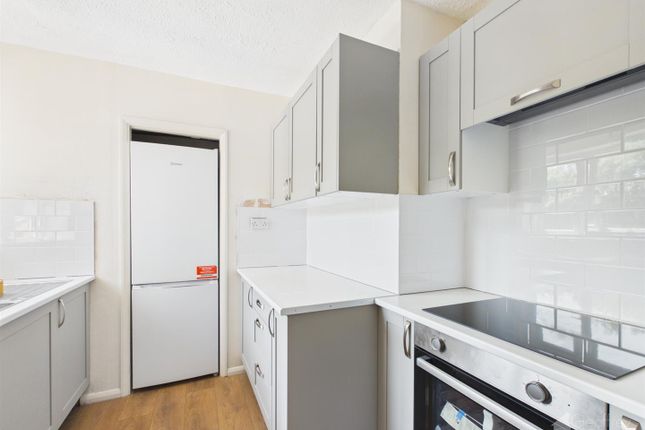 169, Kingsland, Harlow photo 2