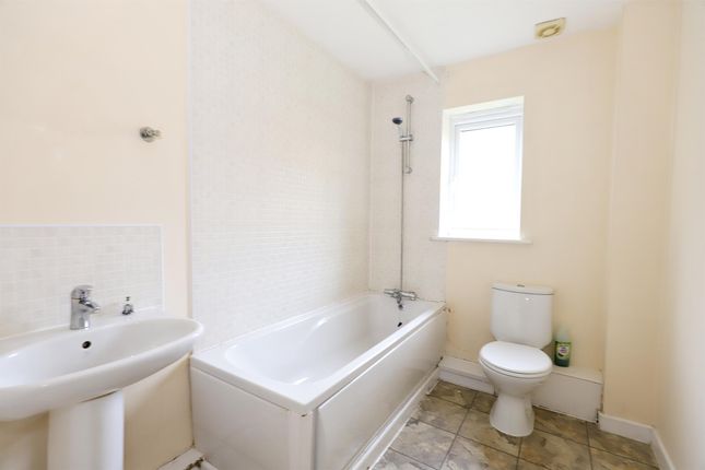 Flat for sale in Willenhall Road, Eastfield, Wolverhampton