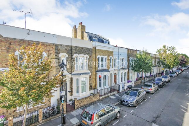 4-bed terraced on Lyal Road, London, £3,850/mo