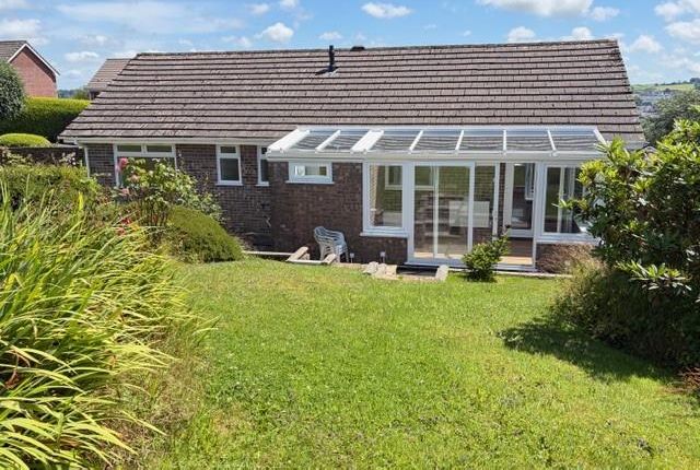 5, Llwyn Meredith, Carmarthen photo 2