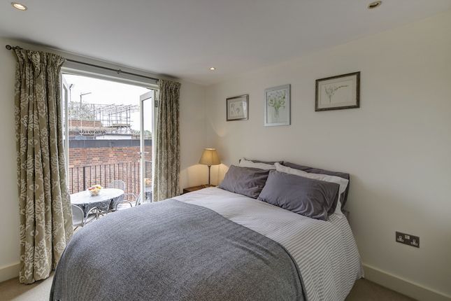 Flat Flat 4, 85, Park Walk, London photo 3