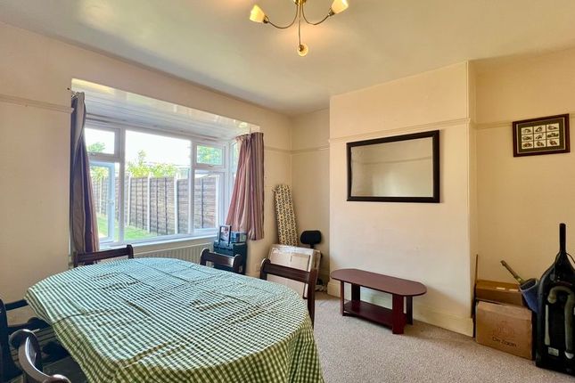 77, Newland Avenue, Scunthorpe photo 3