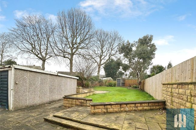 14, Over Hall Road, Mirfield photo 5
