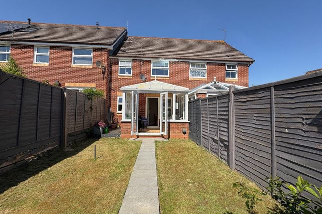 22, Withy Bush, Burgess Hill photo 3