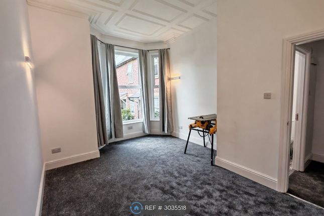 Flat, Northenden Road, Sale photo 5