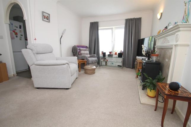 Flat 47, Friars Court, Queen Anne Road, Maidstone photo 4