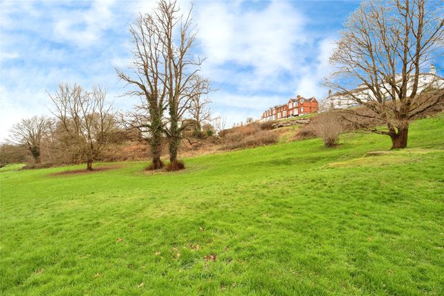 Flat for sale in Mount Ephraim, Tunbridge Wells, Kent