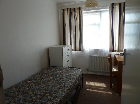 Shared accommodation to rent in Long Meadow Way, Canterbury, Kent