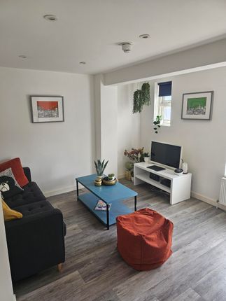 Thumbnail Flat to rent in Richmond Place, Brighton