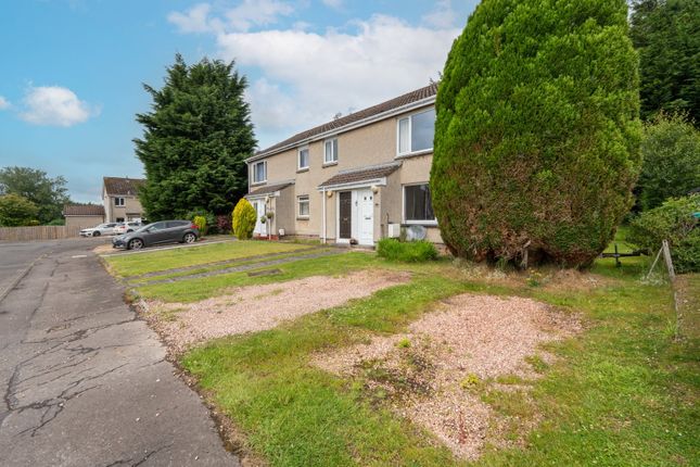 37, Lennox Court, Glenrothes photo 3
