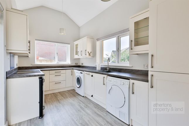 27, Dale View, Billington photo 4