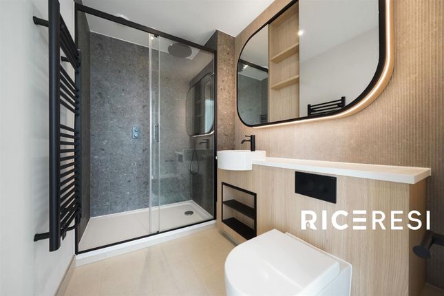 Master Bedroom/En-Suite