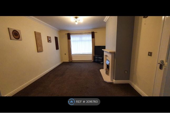 Cross St, Gateshead photo 3