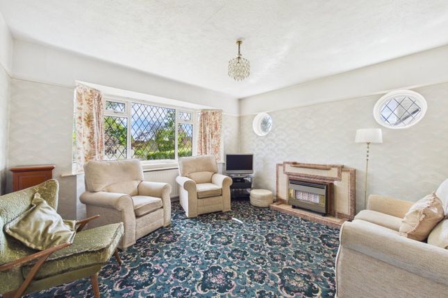 7, Allendale Avenue, Worthing photo 3