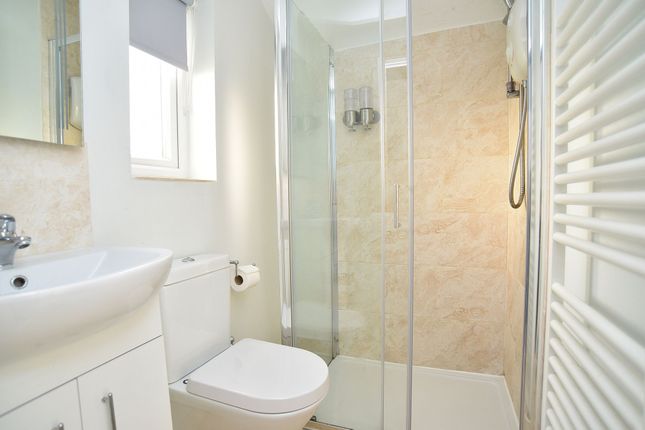 30a Russell Street, Harrogate photo 4