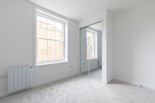 Flat to rent in Grosvenor Place South, Cheltenham