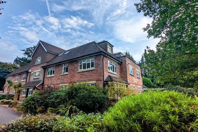 Flat for sale in Grayswood Road, Grayswood, Haslemere