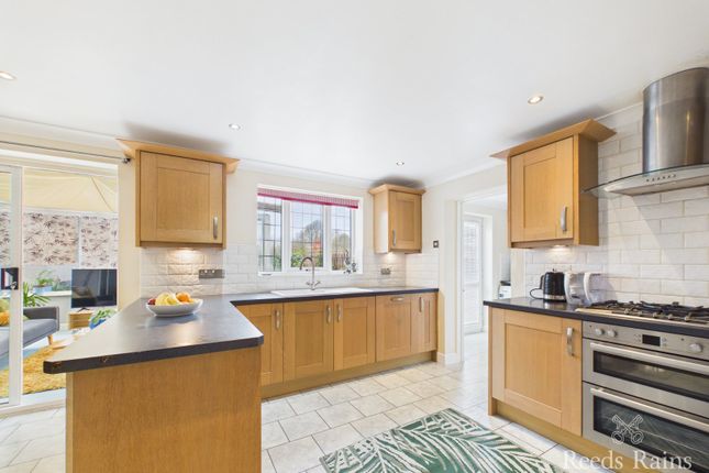 131, Lindengate Avenue, East Yorkshire photo 2