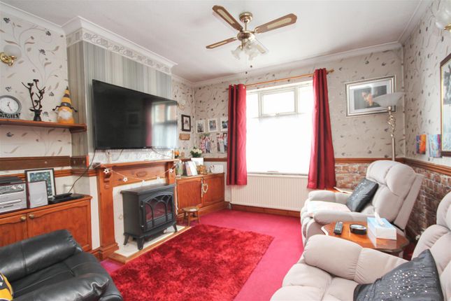9, Grove Street, Wellingborough photo 2