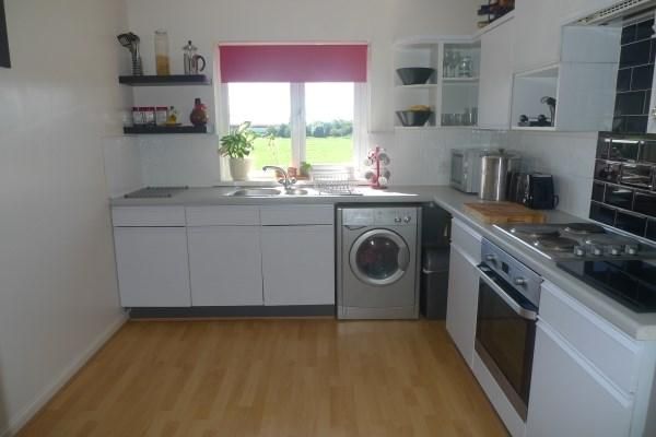 Flat to rent in Wright Close, Newport
