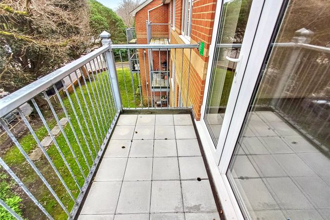 15 Sarum Court, 2, St Osmunds Road, Poole photo 3