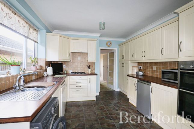 11, Bramston Close, Essex photo 3
